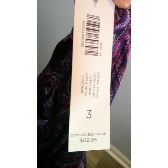 Chico's Women's 3 16/18 Purple V-neck Lotus Petal Scroll Affair Item # 570379280 - Picture 7 of 8